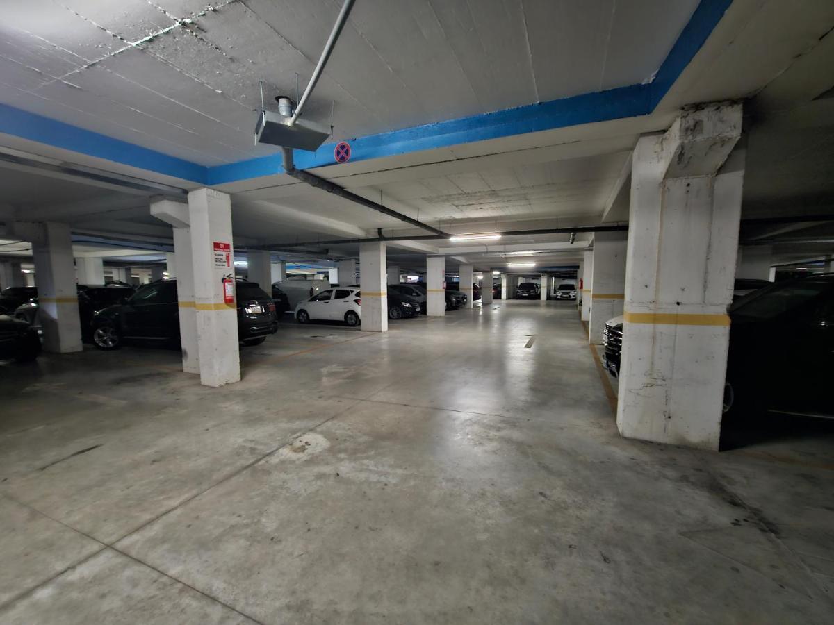 Apartment Pleasing Place With Free Parking On Site In Komuna E Parisit