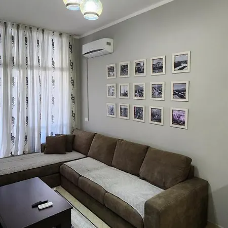 Pleasing Place With Free Parking On Site In Tirana Komuna E Parisit Extérieur photo