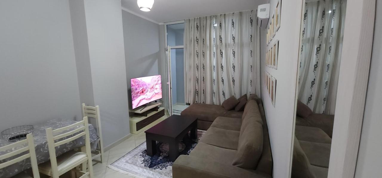 Appartement Pleasing Place With Free Parking On Site In Komuna E Parisit